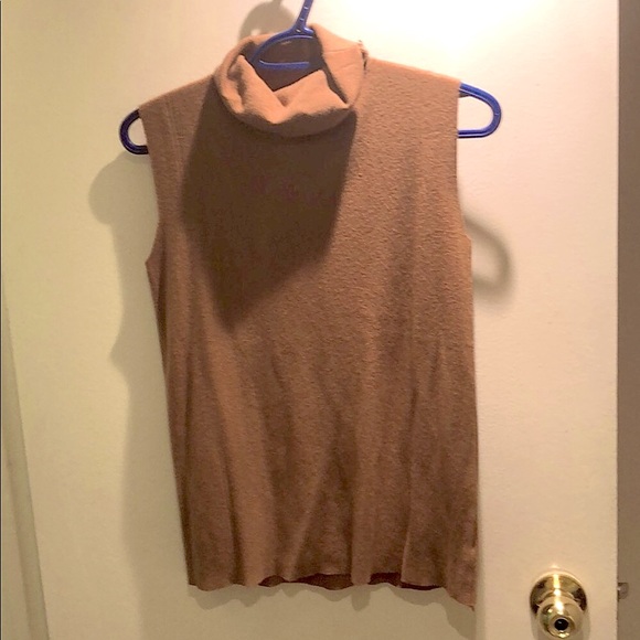 Turtleneck tank - Picture 1 of 4